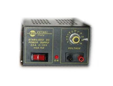 Alimentatore ZetaGi 152 Stabilizzato regolabile 3-15V 2A