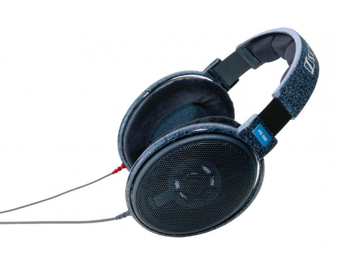 Sennheiser HD 600 Circumaural Headphone