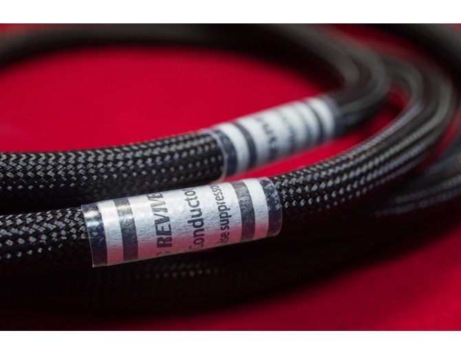 Acoustic Revive RCA-1.0 TripleC-FM (1.8x1.4) Interconnect Cable - PlayStereo