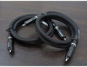 Acoustic Revive RCA-1.0 TripleC-FM (1.8 x 1.4) Interconnect Cables thicker