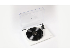 Rega Planar 1 Plus Turntable with Integrated Phono stage
