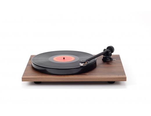 Rega Planar 1 Turntable with RB110 Arm and Carbon cartridge