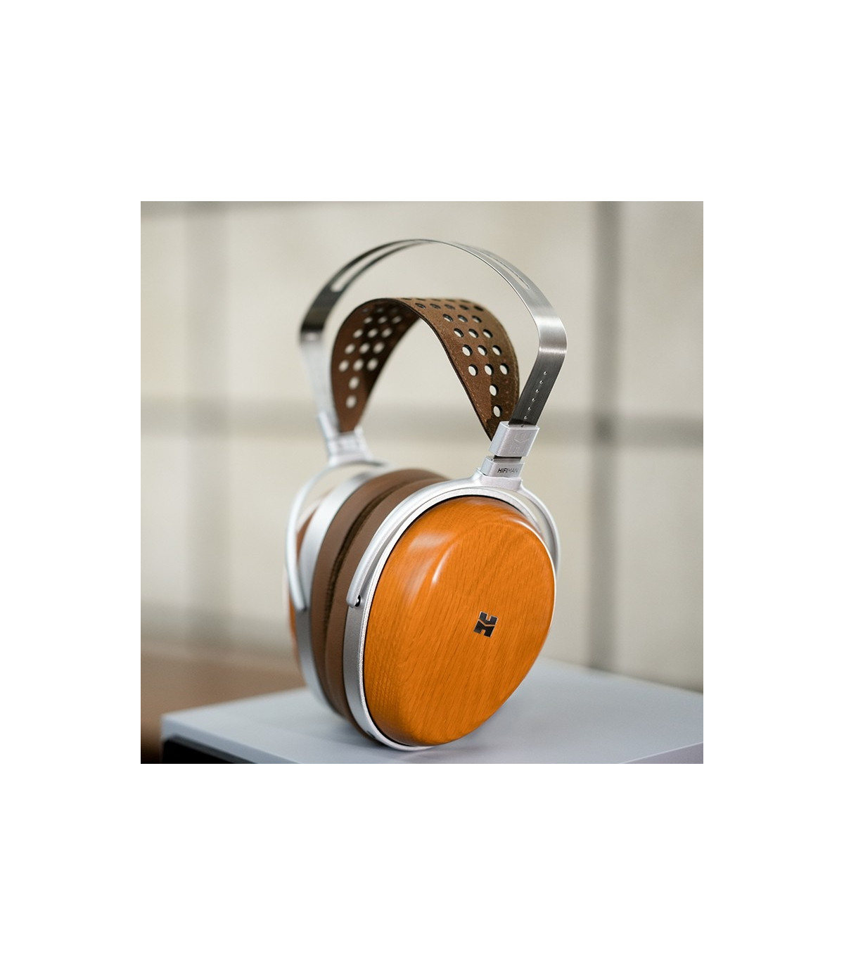 HiFiMAN Audivina Closed Planar Headphone Stealth Magnets