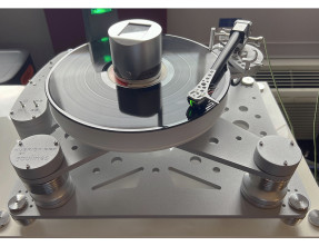 Soulines Kubrick DCX Turntable