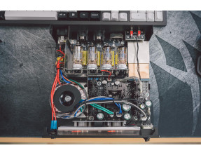 FiiO WARMER DAC USB R2R Valvolare Bilanciato V-Meter