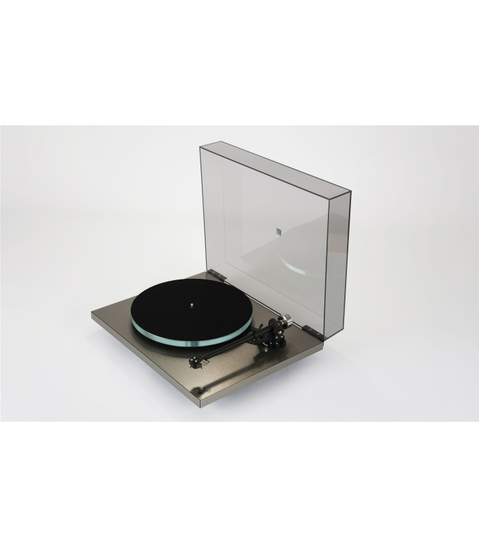 Rega Planar 6 Turntable RS Edition