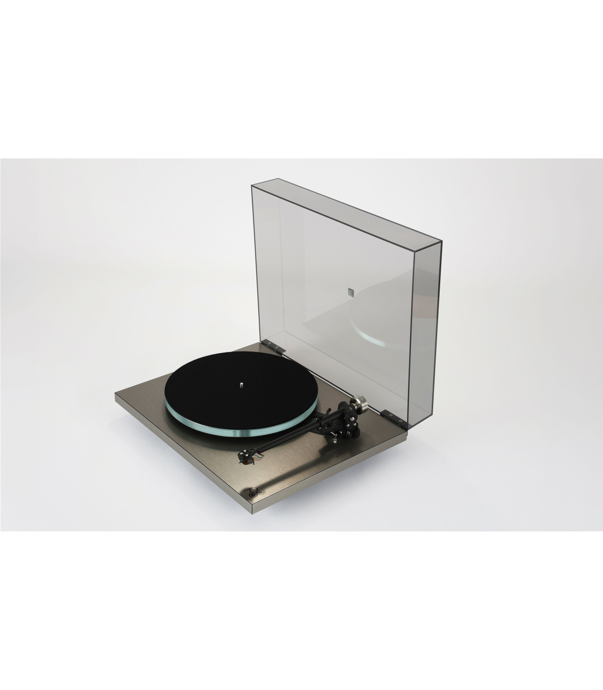 Rega Planar 6 Turntable RS Edition