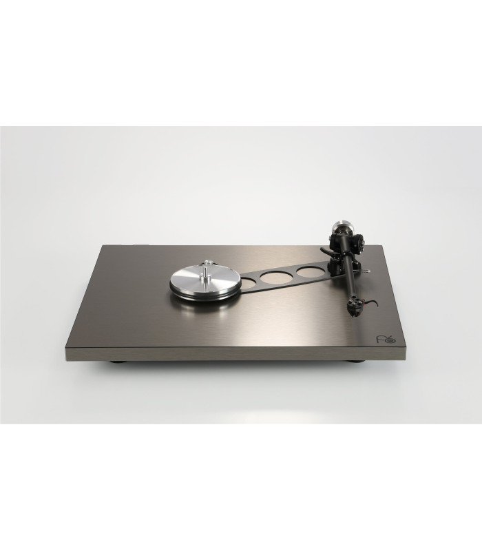Rega Planar 6 Turntable RS Edition