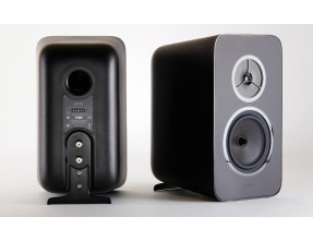 Rega Kyte Bookshelf Speaker Pair