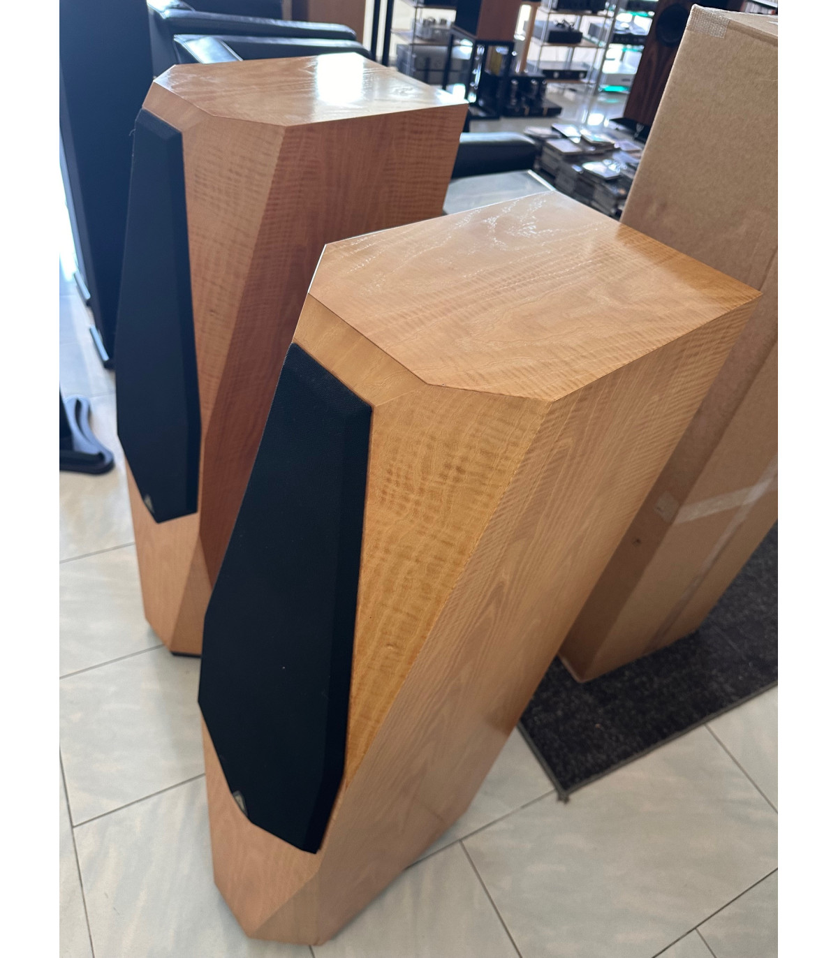 AVALON OPUS Coppia diffusori acustici da pavimento [usato]