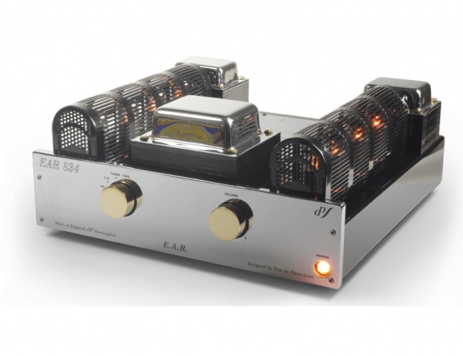 E.A.R. Yoshino 834 Valve Integrated Amplifier