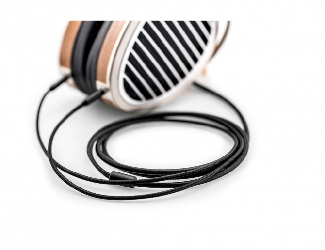HifiMan HE1000 Planar Magnetic Headphones